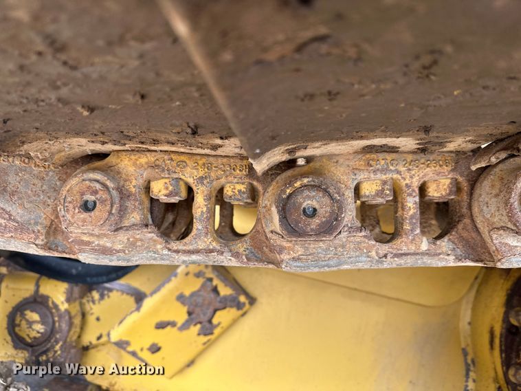 image for item FK1644 2012 Caterpillar D6T dozer