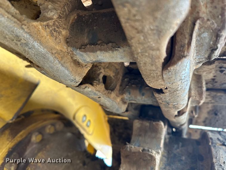 image for item FK1644 2012 Caterpillar D6T dozer