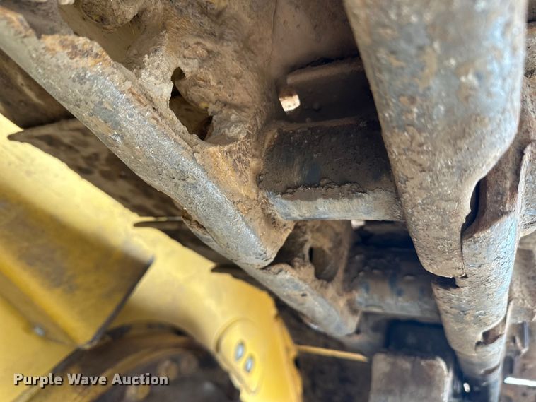 image for item FK1644 2012 Caterpillar D6T dozer