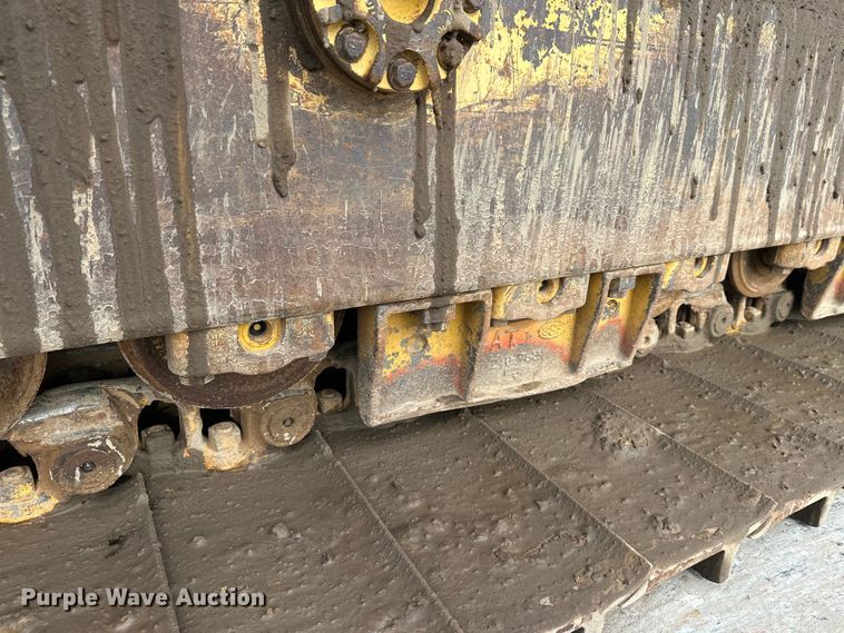 image for item FK1644 2012 Caterpillar D6T dozer