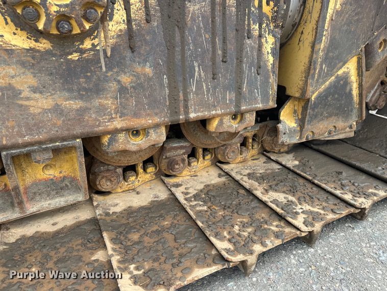 image for item FK1644 2012 Caterpillar D6T dozer