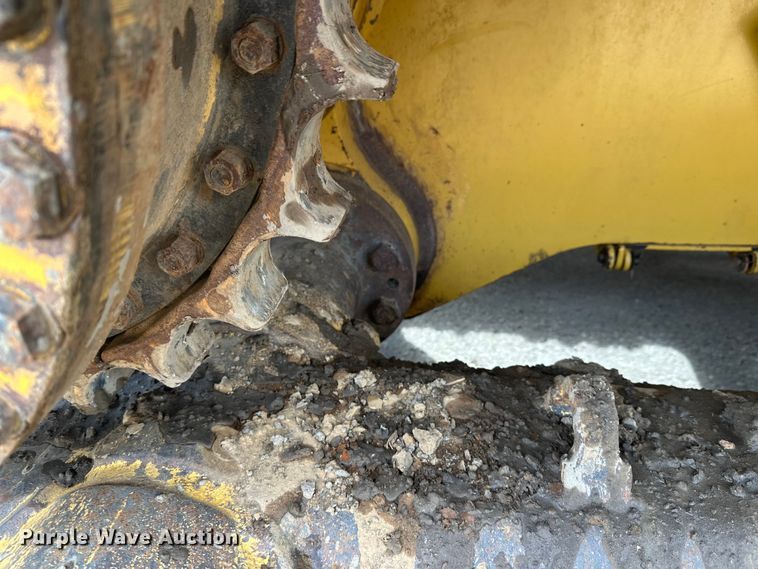 image for item FK1644 2012 Caterpillar D6T dozer