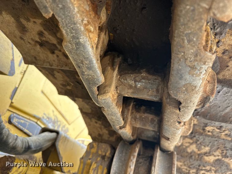 image for item FK1644 2012 Caterpillar D6T dozer