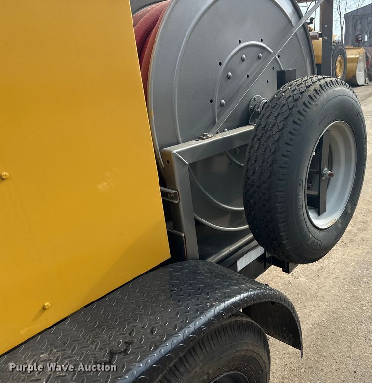 image for item FK1645 Rusmar Foam Technology spray foam trailer