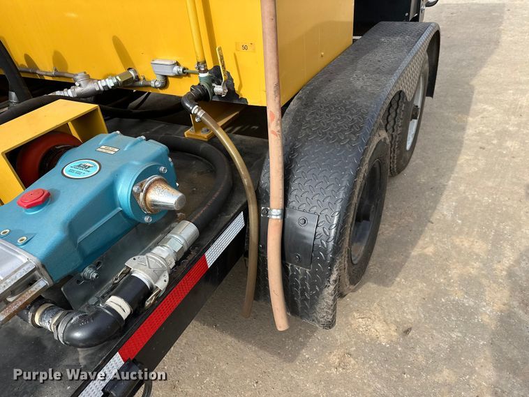 image for item FK1645 Rusmar Foam Technology spray foam trailer