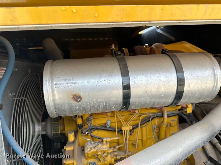 image for item FK1645 Rusmar Foam Technology spray foam trailer