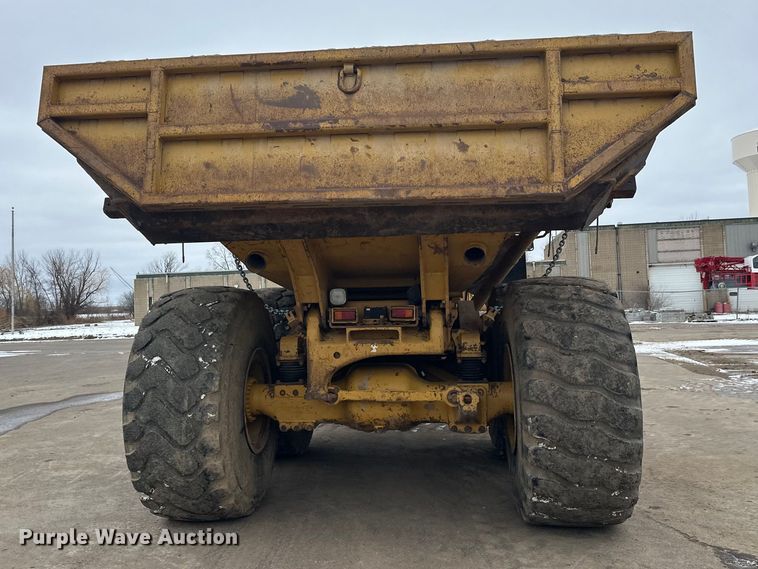 image for item FK1651 2000 Caterpillar D400E Series II articulated haul truck