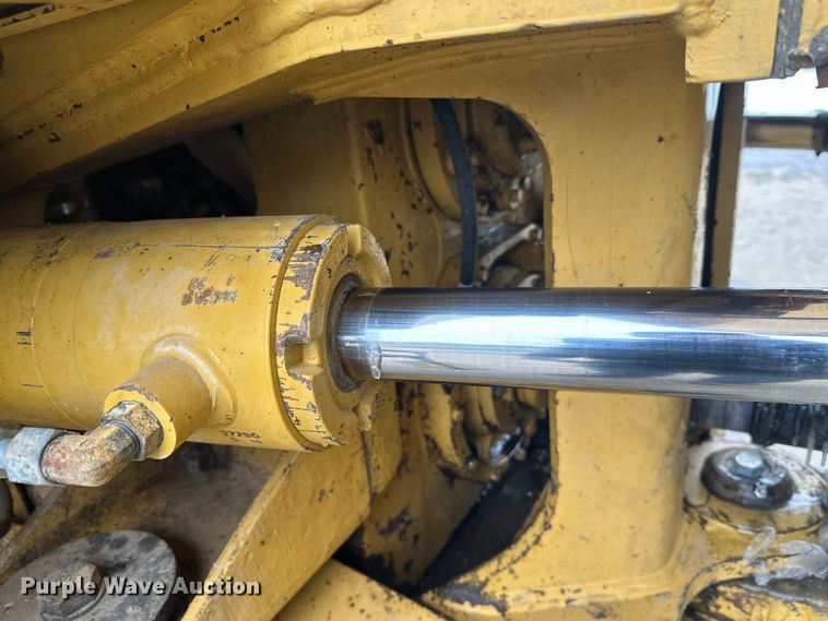 image for item FK1651 2000 Caterpillar D400E Series II articulated haul truck