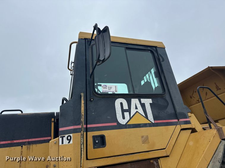 image for item FK1651 2000 Caterpillar D400E Series II articulated haul truck