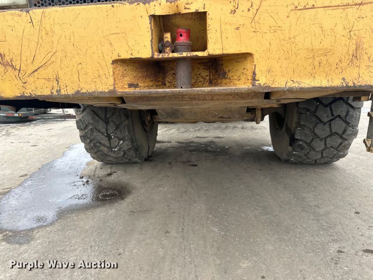 image for item FK1651 2000 Caterpillar D400E Series II articulated haul truck