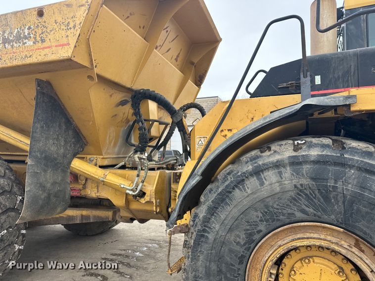 image for item FK1651 2000 Caterpillar D400E Series II articulated haul truck