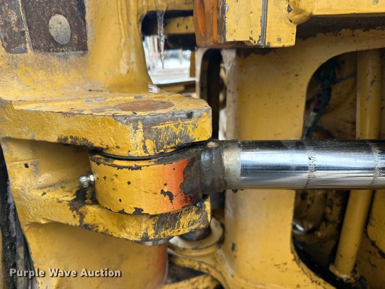 image for item FK1651 2000 Caterpillar D400E Series II articulated haul truck