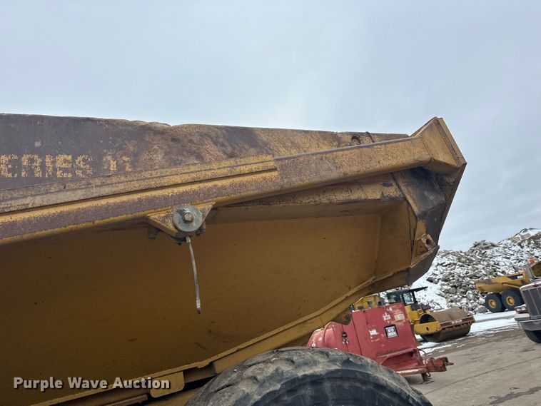 image for item FK1651 2000 Caterpillar D400E Series II articulated haul truck