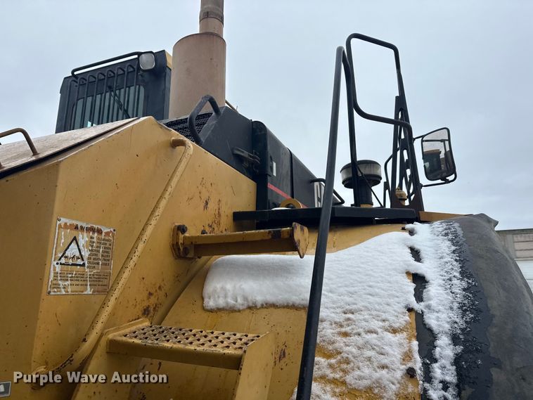 image for item FK1651 2000 Caterpillar D400E Series II articulated haul truck