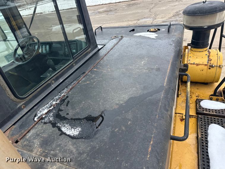 image for item FK1651 2000 Caterpillar D400E Series II articulated haul truck