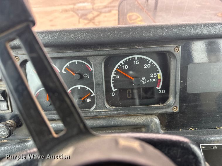 image for item FK1651 2000 Caterpillar D400E Series II articulated haul truck