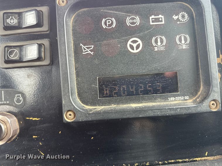 image for item FK1651 2000 Caterpillar D400E Series II articulated haul truck