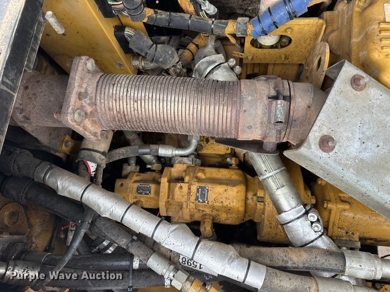 image for item FK1651 2000 Caterpillar D400E Series II articulated haul truck