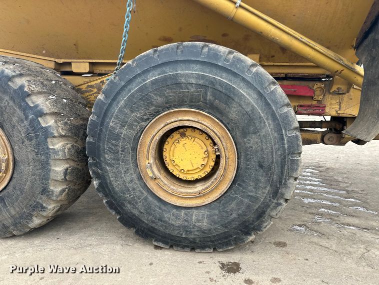 image for item FK1651 2000 Caterpillar D400E Series II articulated haul truck