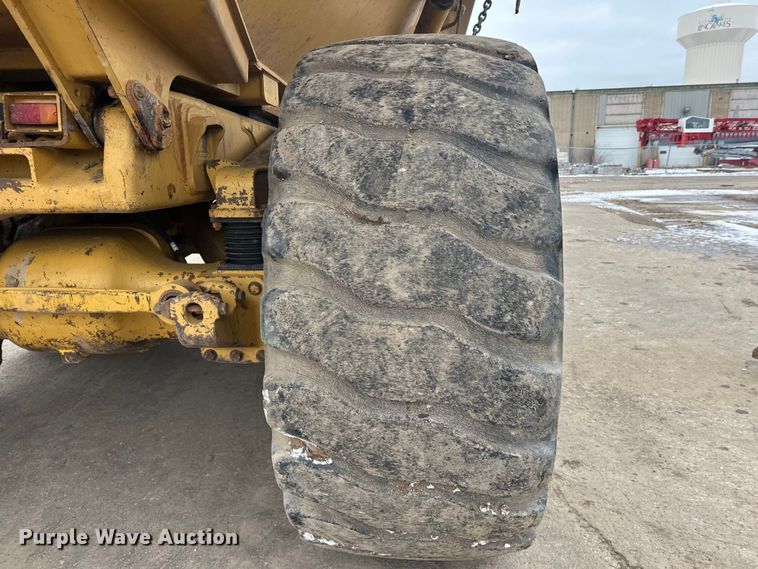 image for item FK1651 2000 Caterpillar D400E Series II articulated haul truck