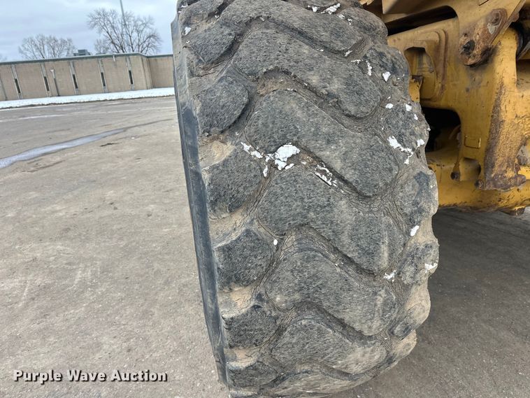 image for item FK1651 2000 Caterpillar D400E Series II articulated haul truck