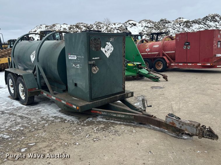 image for item FK1652 Fuel tank trailer