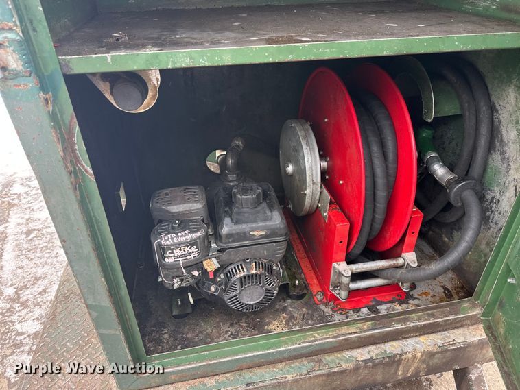 image for item FK1652 Fuel tank trailer