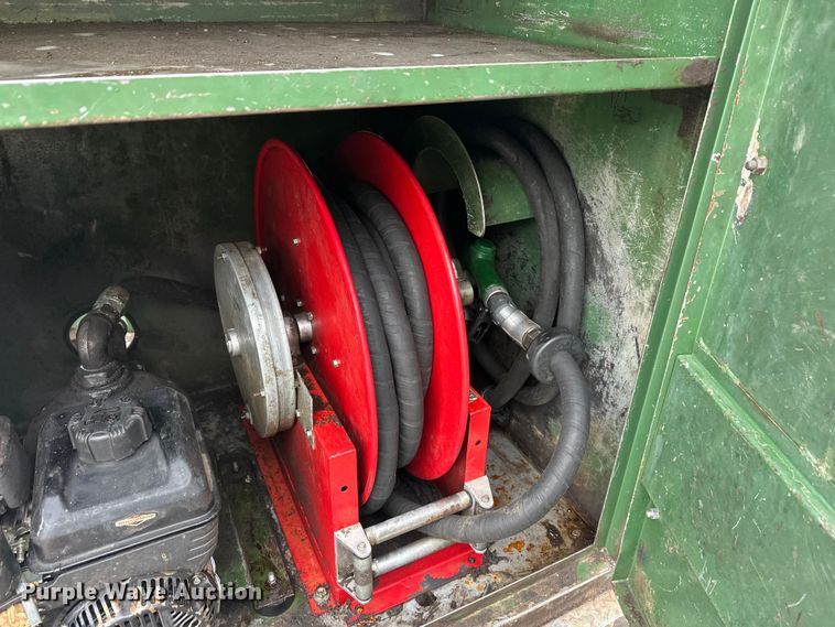 image for item FK1652 Fuel tank trailer