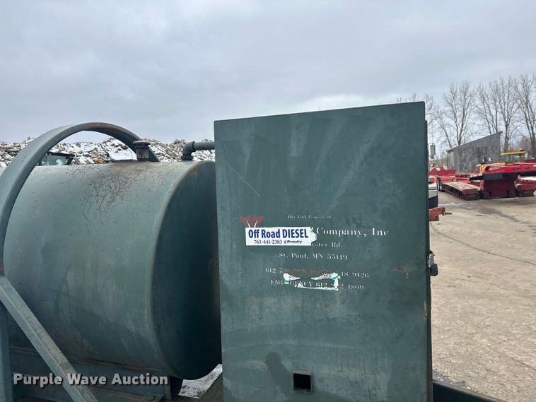 image for item FK1652 Fuel tank trailer
