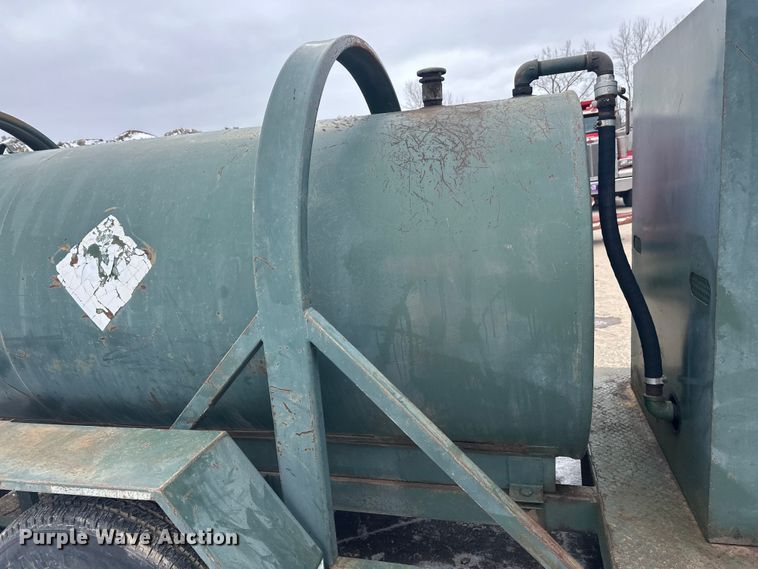 image for item FK1652 Fuel tank trailer