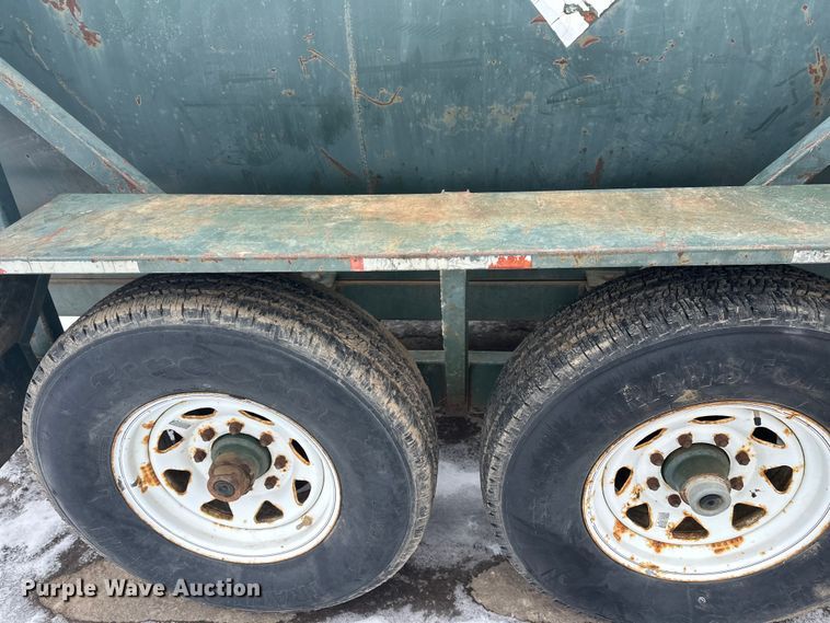image for item FK1652 Fuel tank trailer