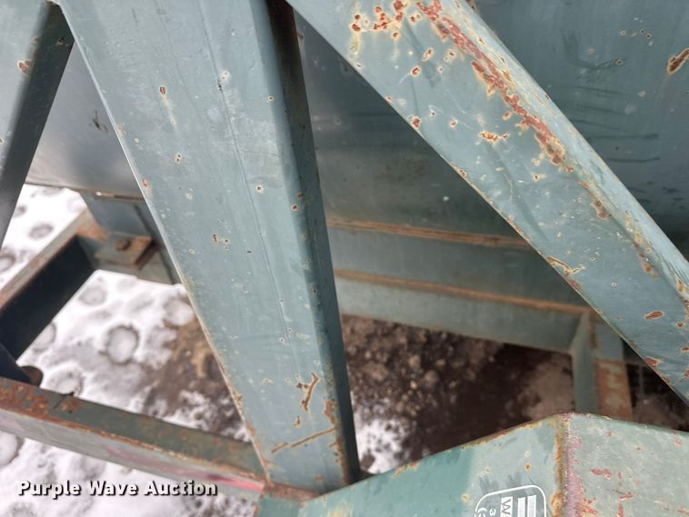 image for item FK1652 Fuel tank trailer