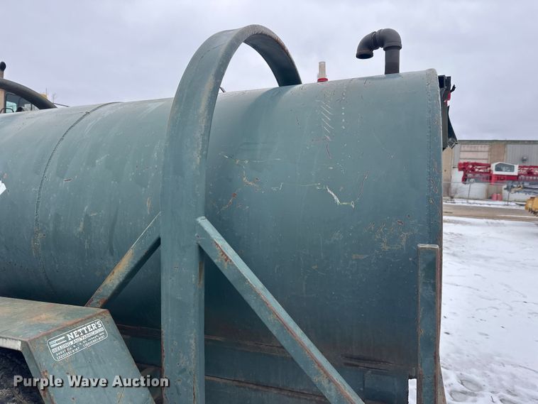 image for item FK1652 Fuel tank trailer