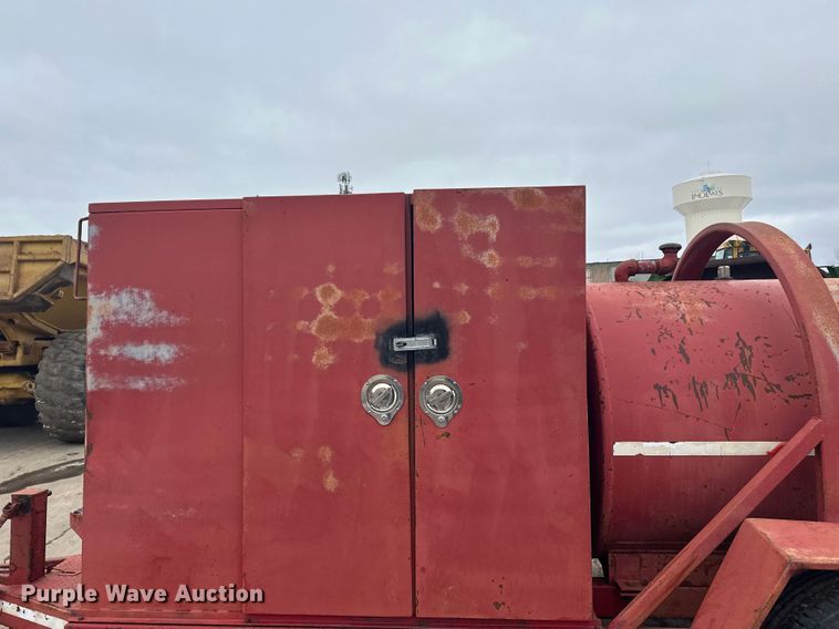 image for item FK1654 Fuel and lube trailer