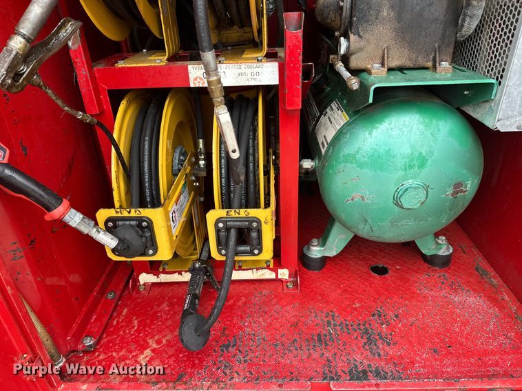 image for item FK1654 Fuel and lube trailer