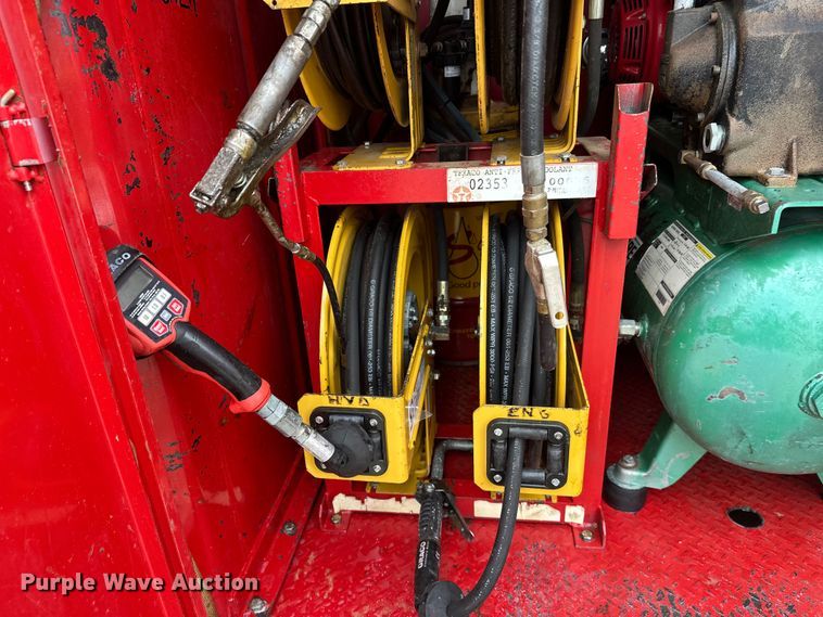 image for item FK1654 Fuel and lube trailer