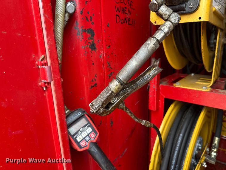 image for item FK1654 Fuel and lube trailer