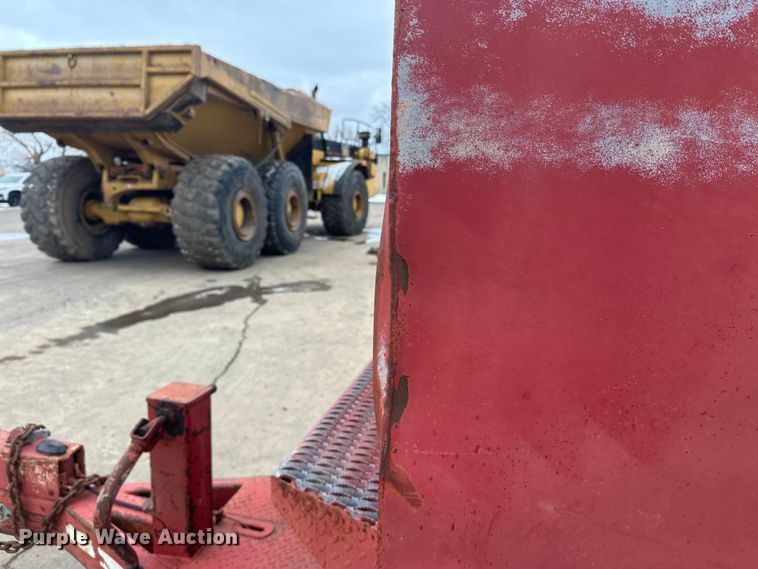 image for item FK1654 Fuel and lube trailer