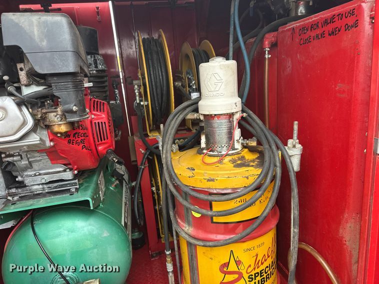 image for item FK1654 Fuel and lube trailer