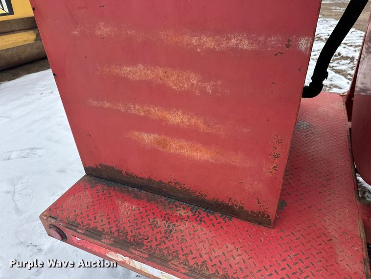 image for item FK1654 Fuel and lube trailer