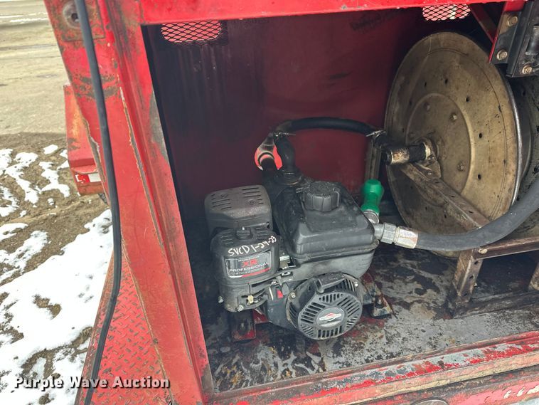 image for item FK1654 Fuel and lube trailer