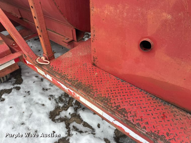 image for item FK1654 Fuel and lube trailer