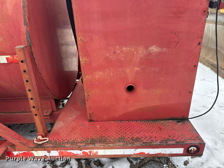 image for item FK1654 Fuel and lube trailer