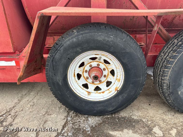 image for item FK1654 Fuel and lube trailer