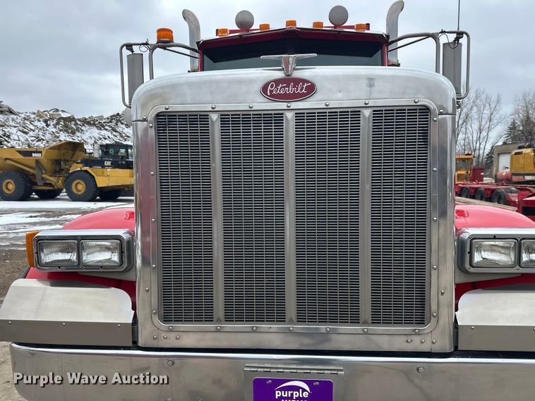 image for item FK1655 2006 Peterbilt 379 dump truck