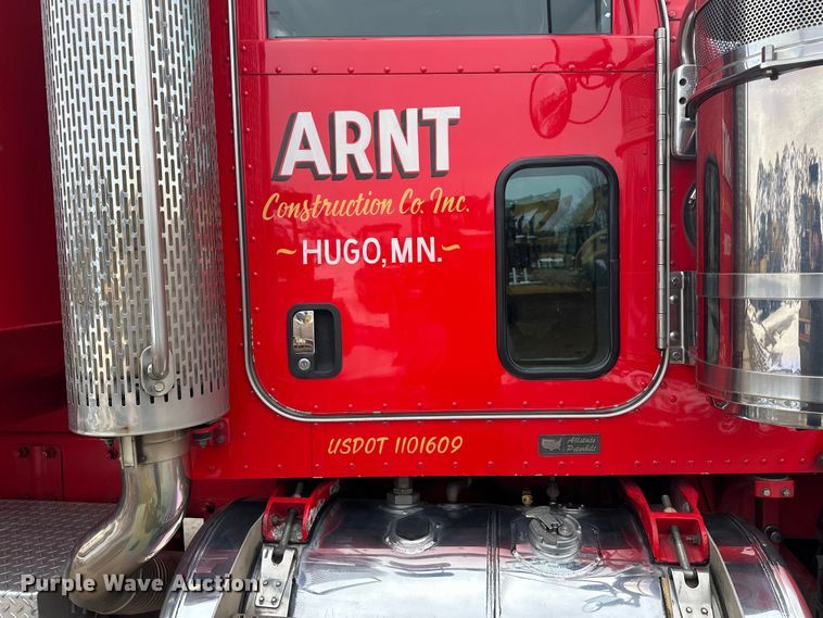 image for item FK1655 2006 Peterbilt 379 dump truck