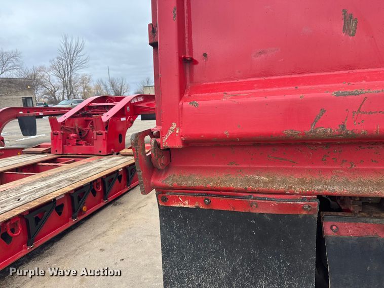 image for item FK1655 2006 Peterbilt 379 dump truck