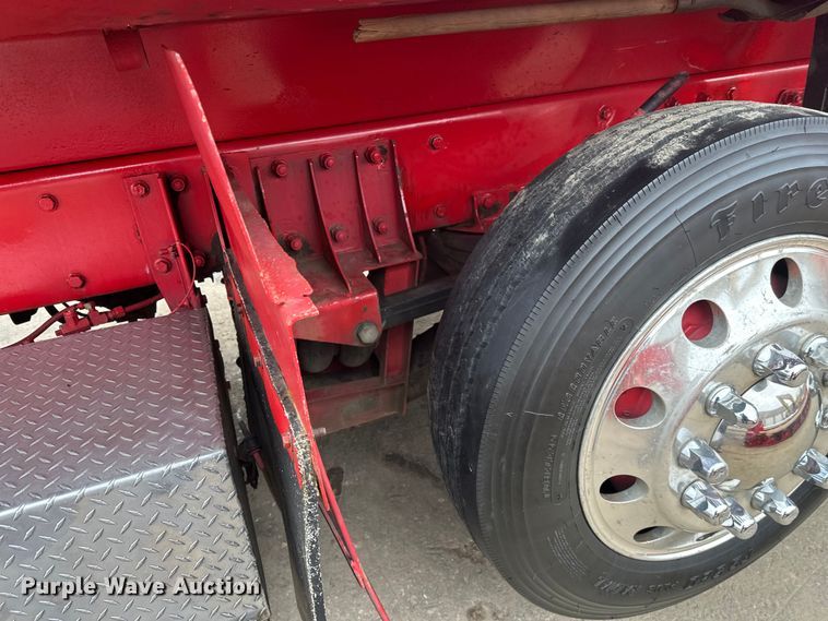 image for item FK1655 2006 Peterbilt 379 dump truck