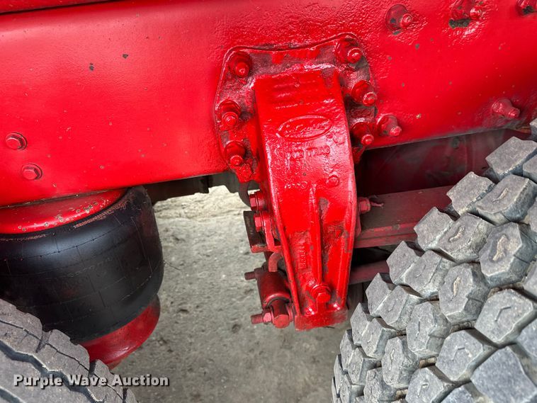 image for item FK1655 2006 Peterbilt 379 dump truck