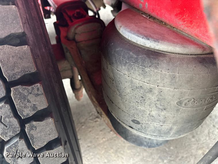 image for item FK1655 2006 Peterbilt 379 dump truck